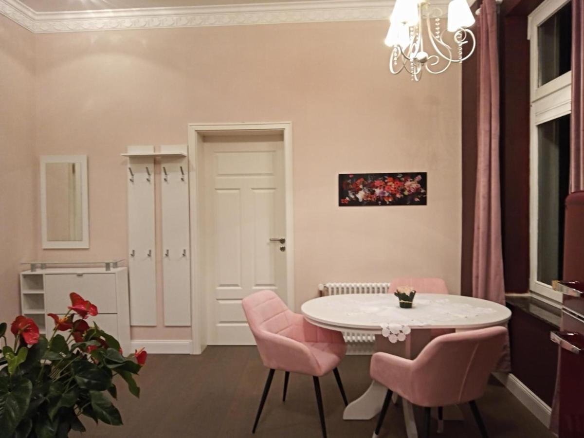 Villa Rosali Boutique Hotel Hamburg-Harburg Buitenkant foto
